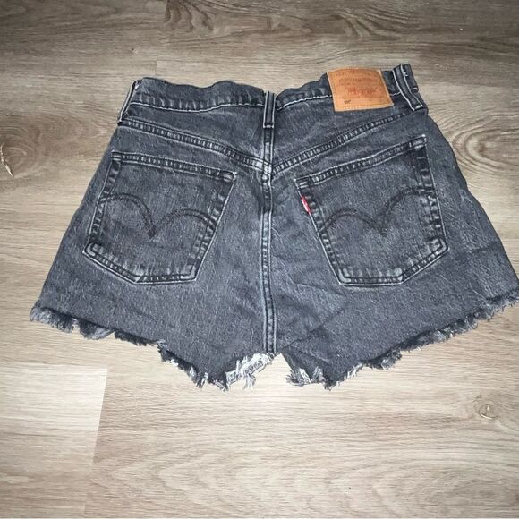 Women's Levi's 501 Charcoal Black Denim Cutoff Shorts - Picture 7 of 15